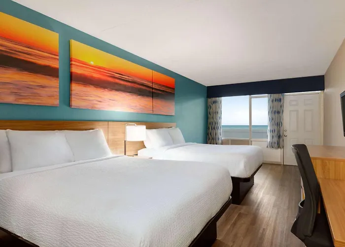 Days Inn By Wyndham Myrtle Beach-Beach Front
